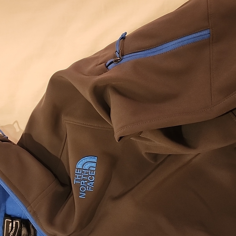 The North Face Soft Shell Jacket - image 4